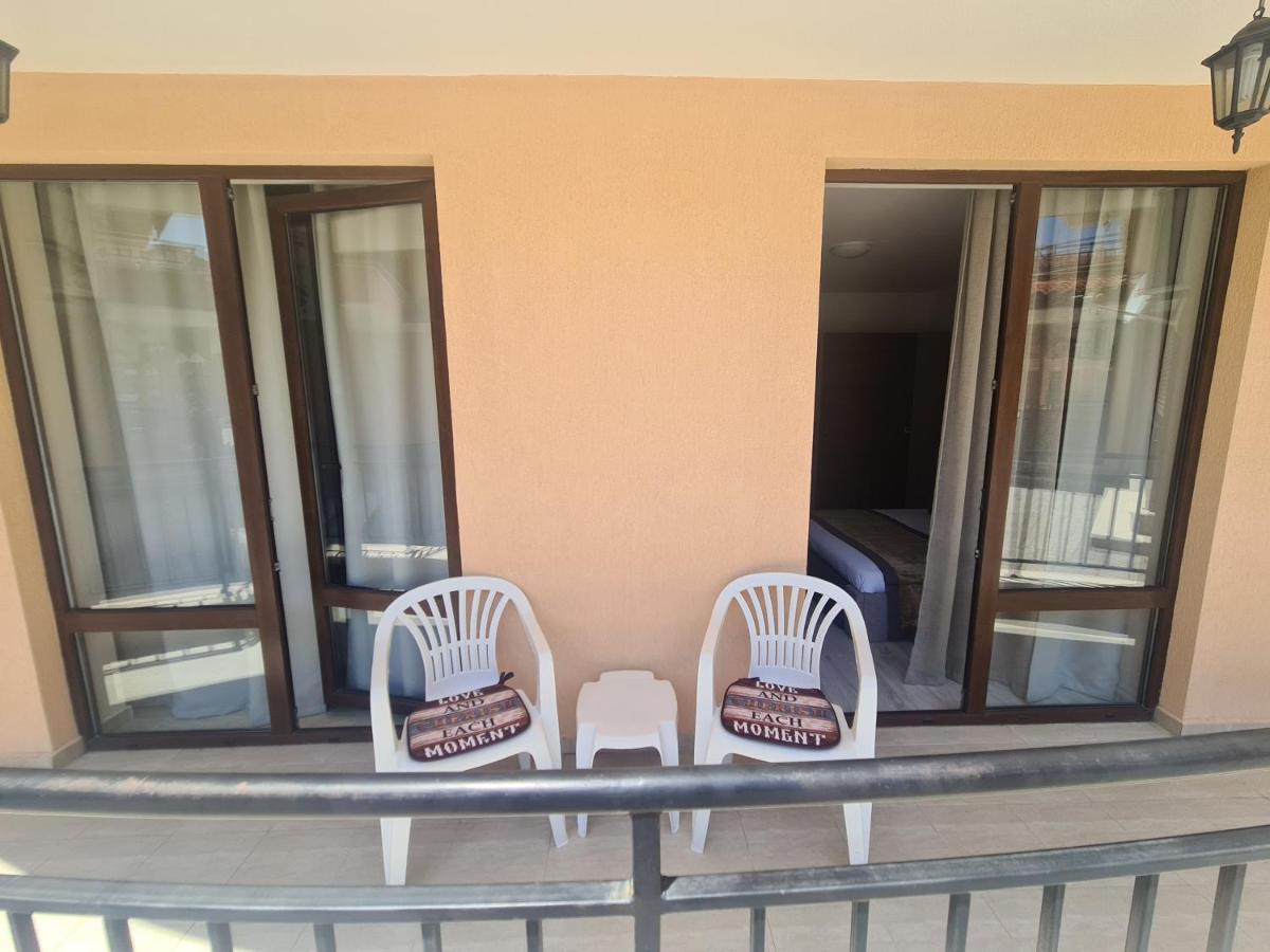Private Apartment In Star Dreams Complex Sveti Vlas Eksteriør billede