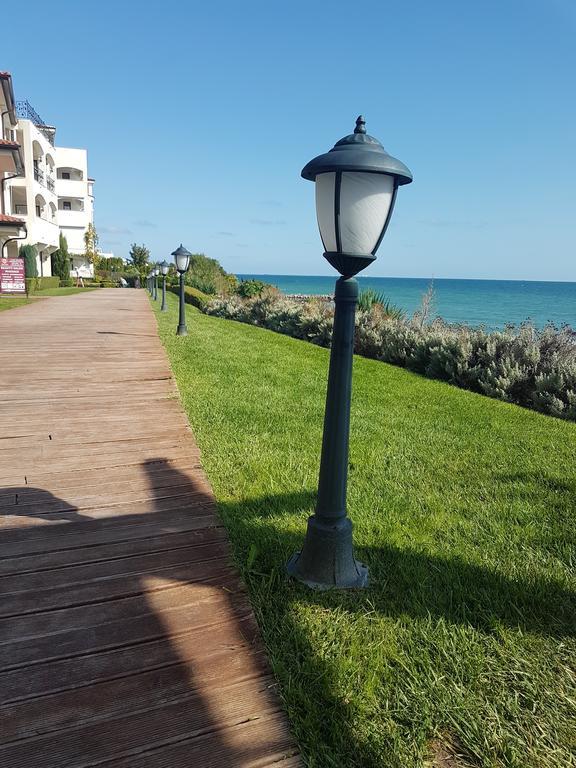 Private Apartment In Star Dreams Complex Sveti Vlas Eksteriør billede
